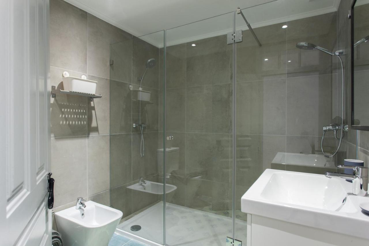 Flh Bairro Alto Bright Flat Apartment ลิสบอน ภายนอก รูปภาพ